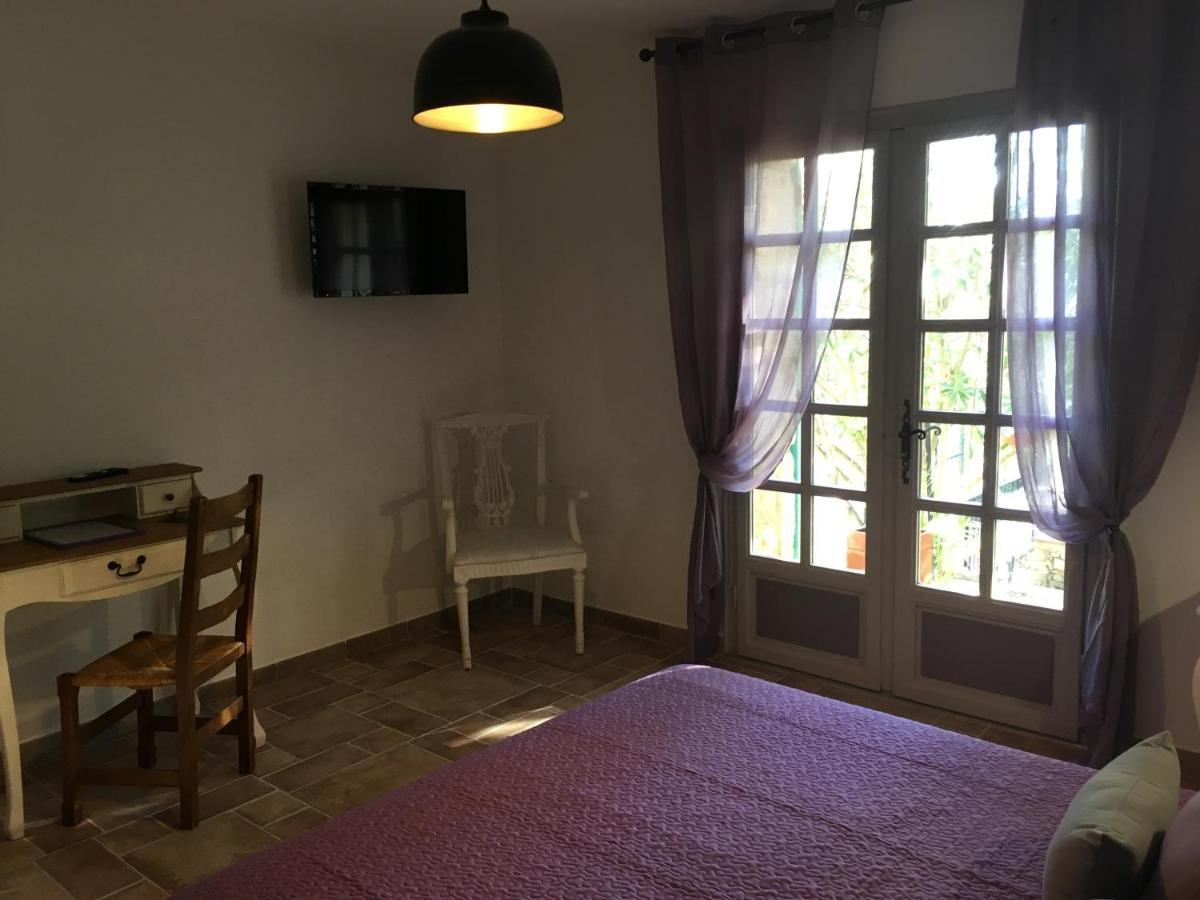 Mas De La Pinede Ex-Les Arbousiers Bed & Breakfast โบลแลน ห้อง รูปภาพ